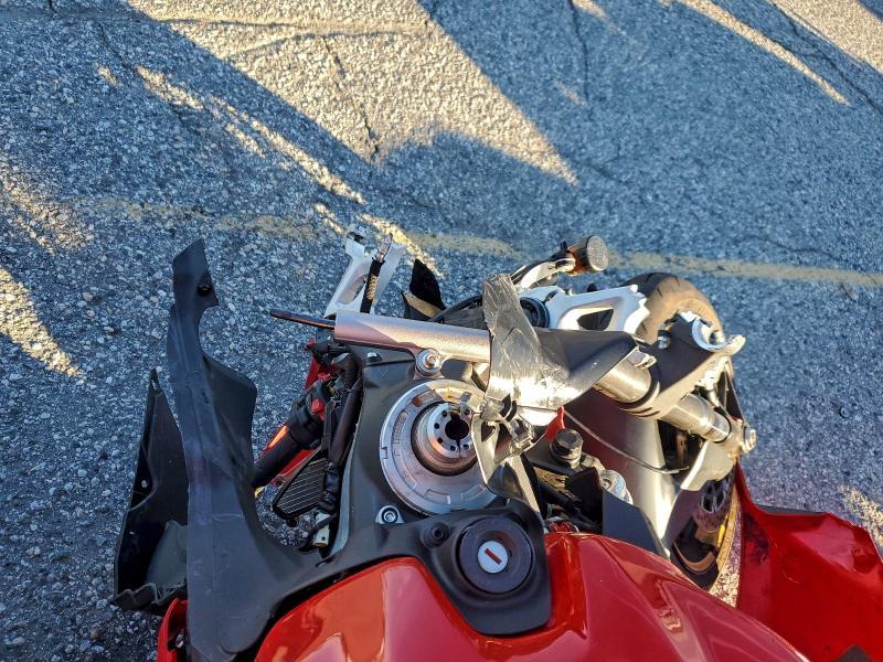 2025 Ducati Panigale V2