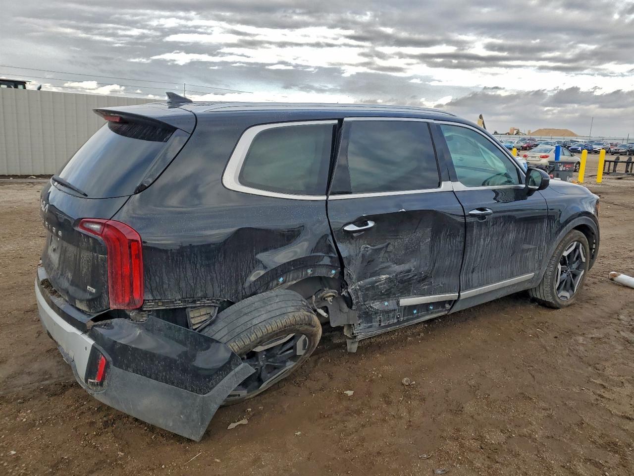 2023 KIA Telluride s
