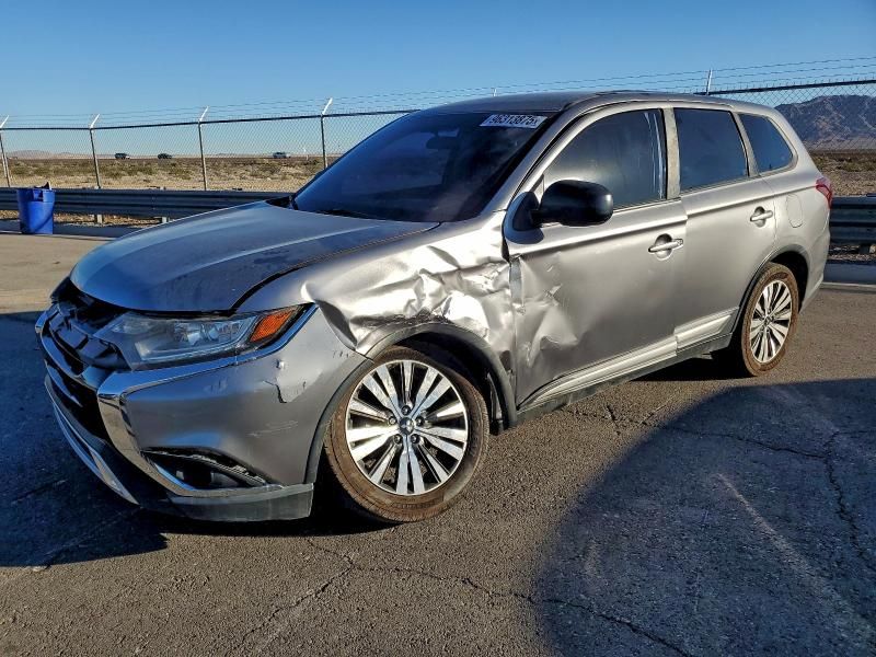 2019 Mitsubishi Outlander es
