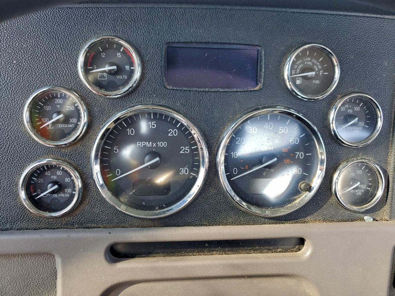 2018 Peterbilt 389 Tank Truck