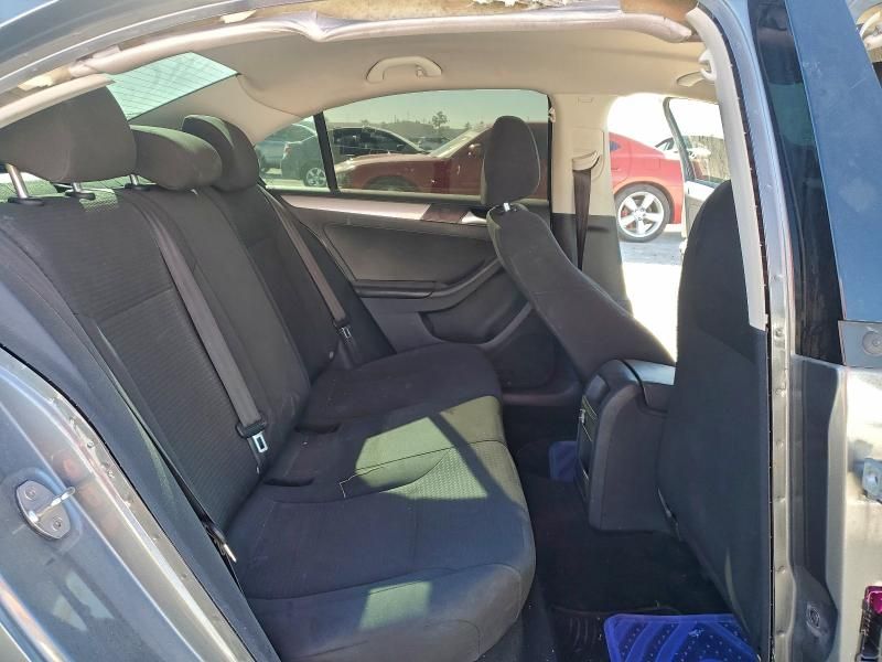 2016 Volkswagen Jetta se