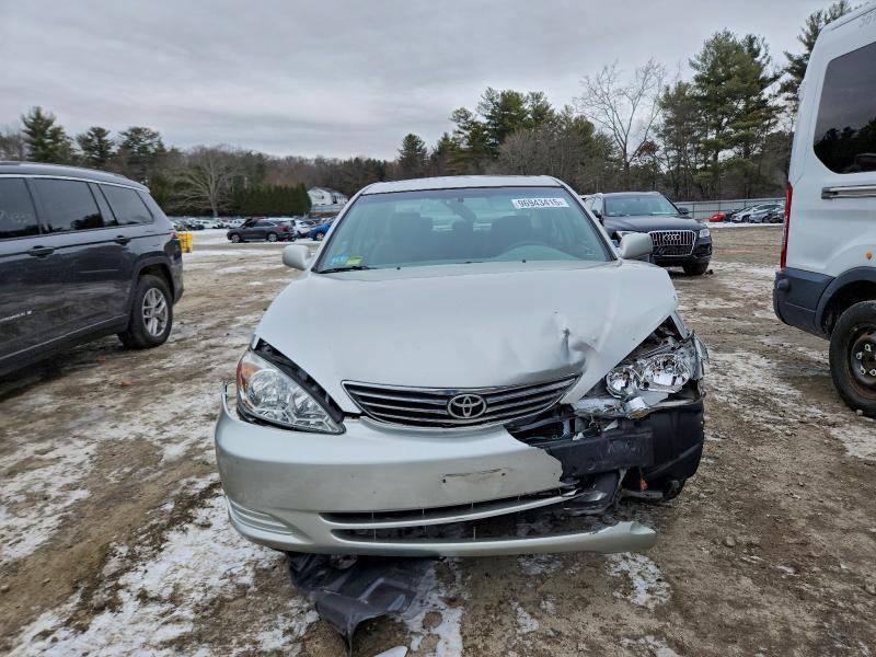 2005 Toyota Camry le