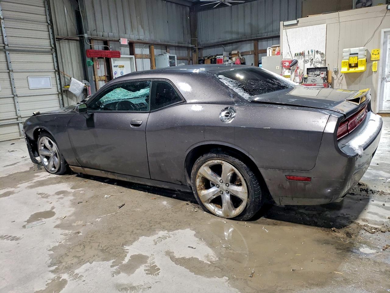 2014 Dodge Challenger sxt