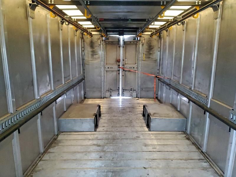 2012 Freightliner MT45G Delivery Truck