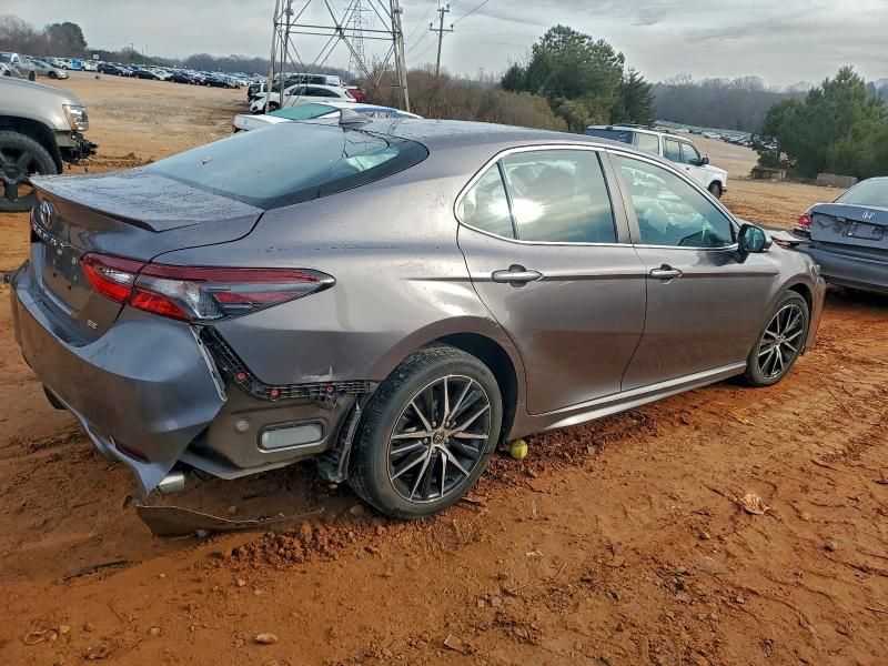 2021 Toyota Camry se