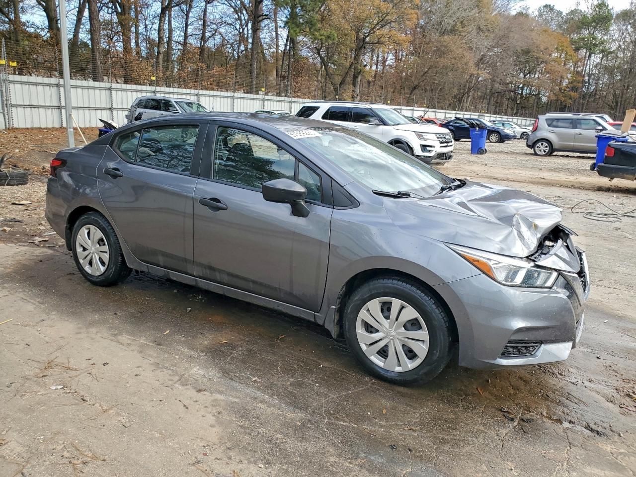 2020 Nissan Versa s