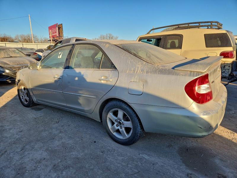 2004 Toyota Camry se