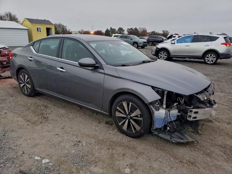 2021 Nissan Altima sv