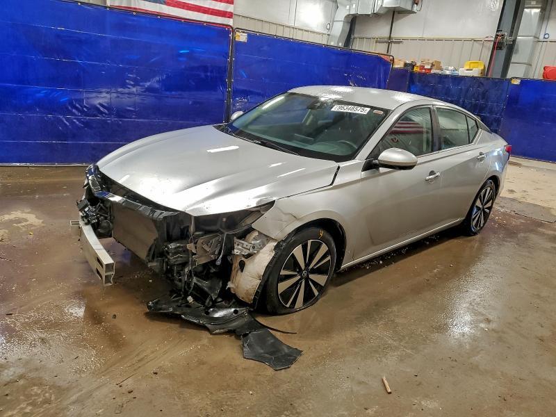 2021 Niss Altima sv