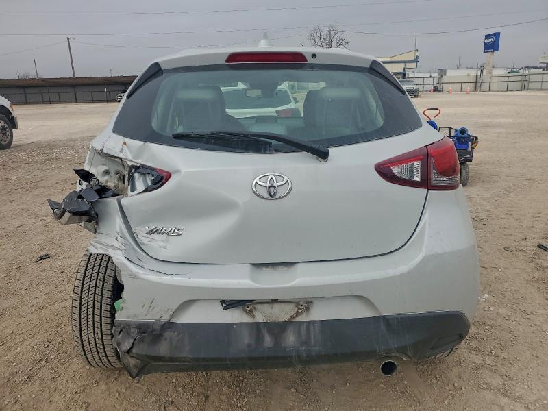 2020 Toyota Yaris le
