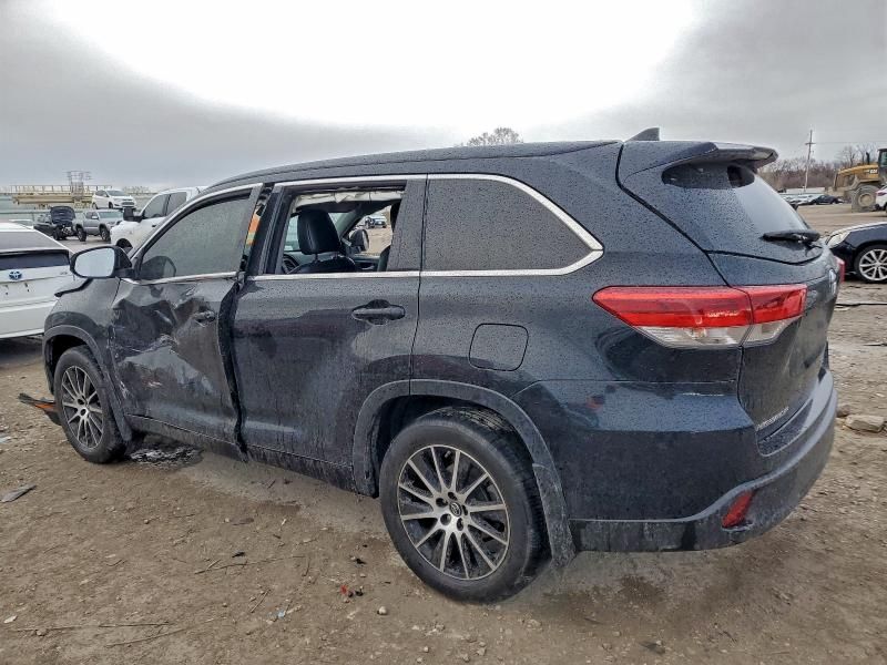 2018 Toyota Highlander se