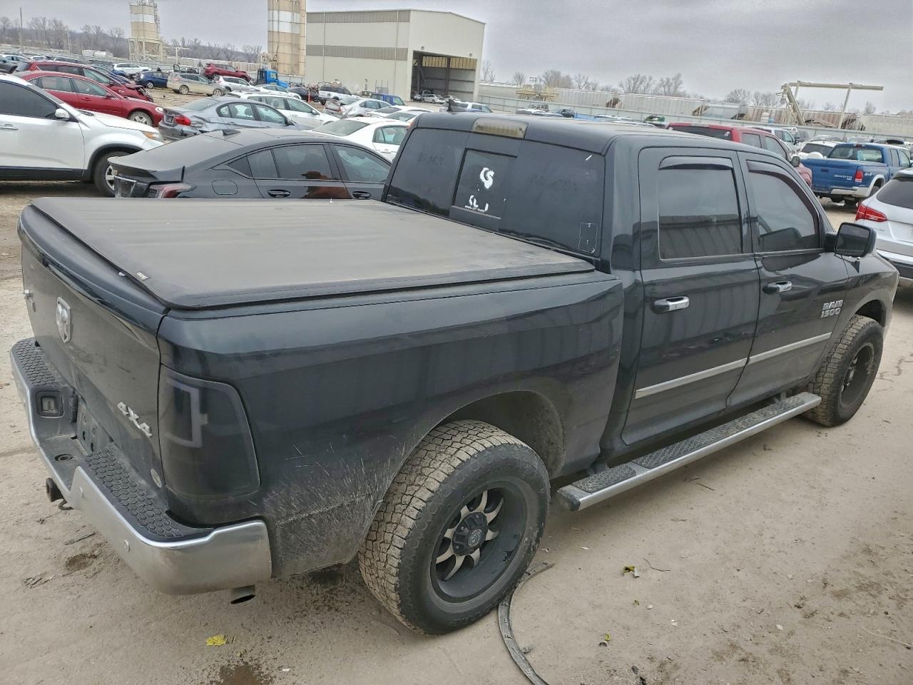 2017 Dodge RAM 1500 SLT
