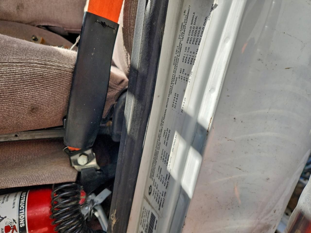 2018 Mack CXU613 Semi Truck