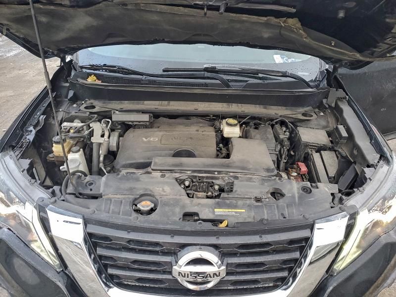 2017 Nissan Pathfinder s