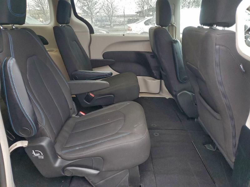 2021 Chrysler Pacifica Touring