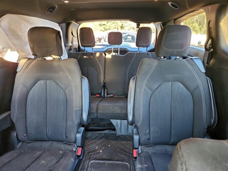 2020 Chrysler Pacifica Touring