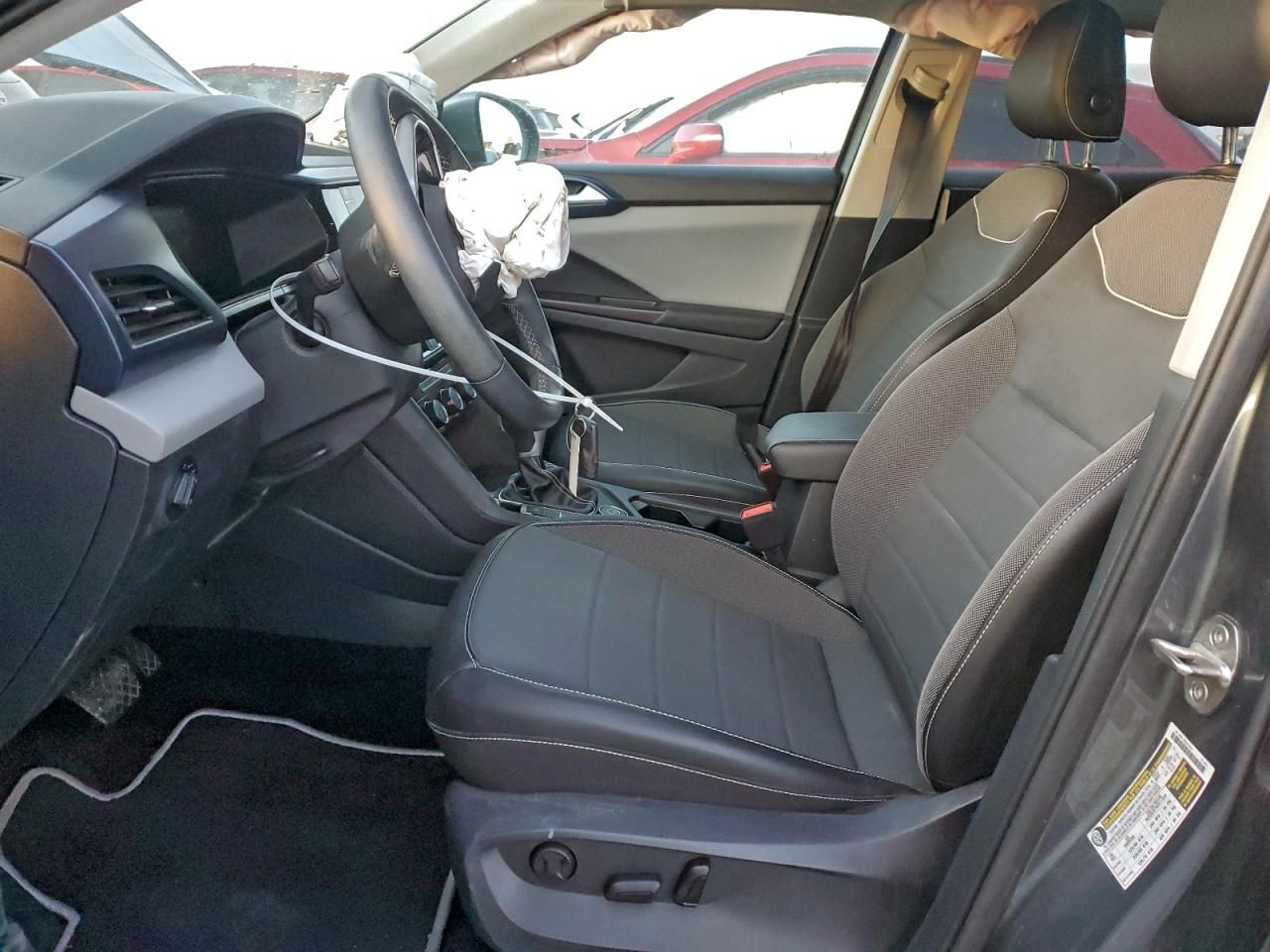 2023 Volkswagen Taos se