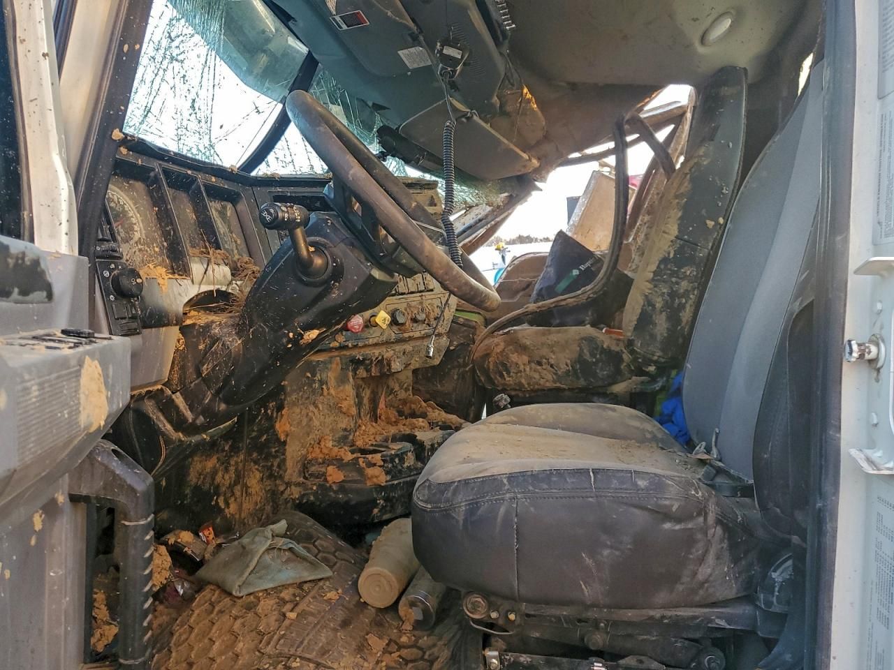 2020 Mack Granite-Dump Truck