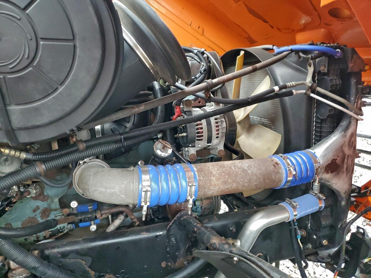 2002 Freightliner CST120 Semi Truck