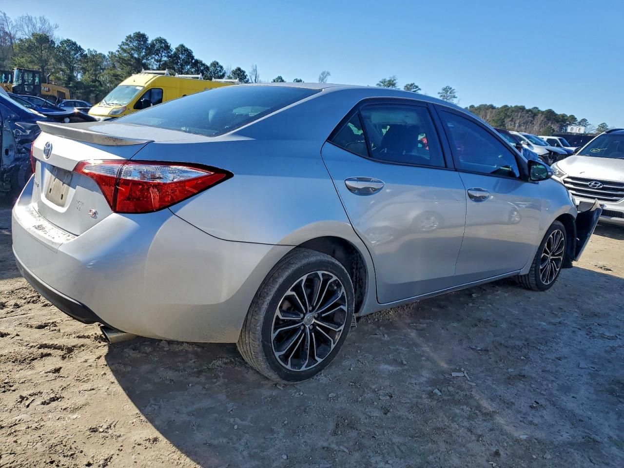 2015 Toyota Corolla l