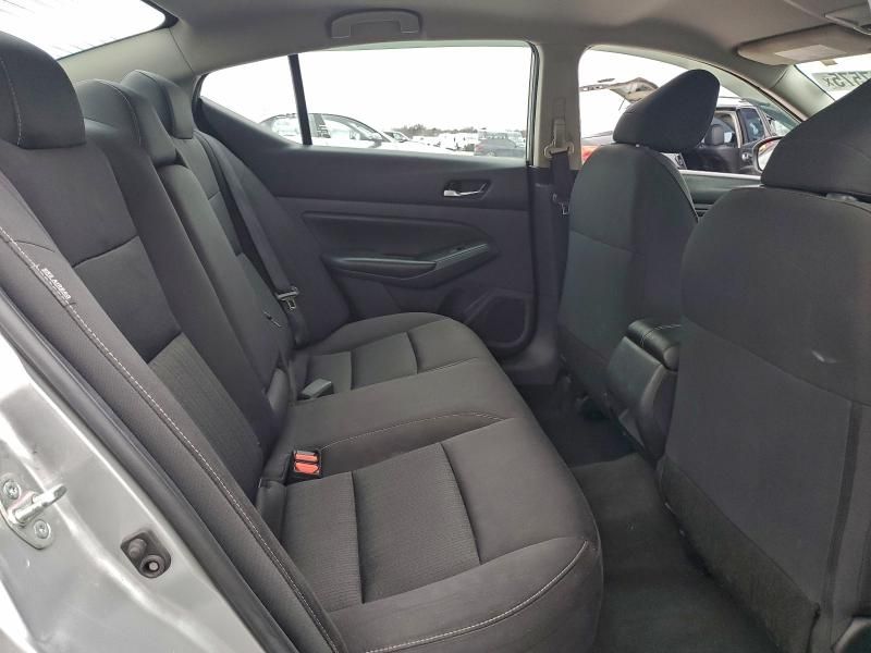 2022 Nissan Altima s