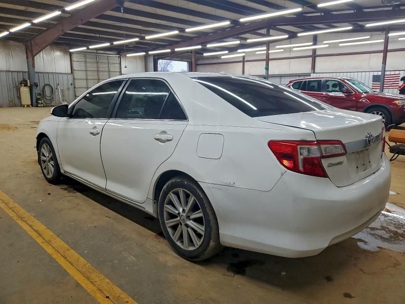 2014 Toyota Camry Hybrid