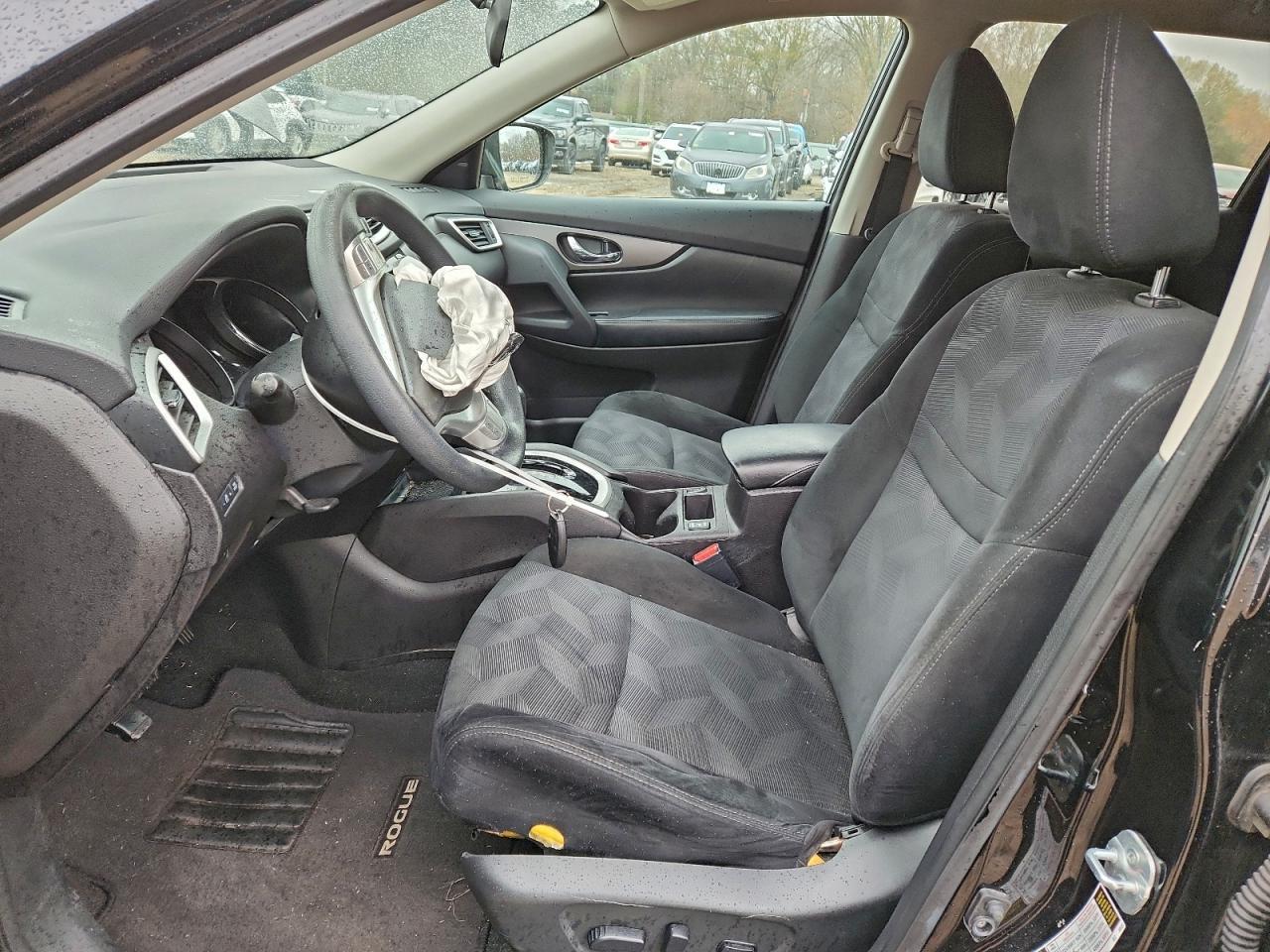 2015 Nissan Rogue s