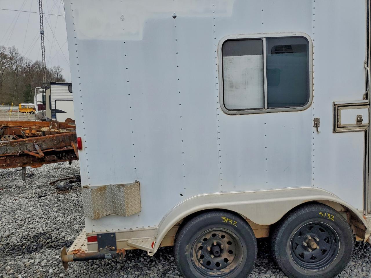 2000 Featherlite Fiber Optic Splcling Trailer