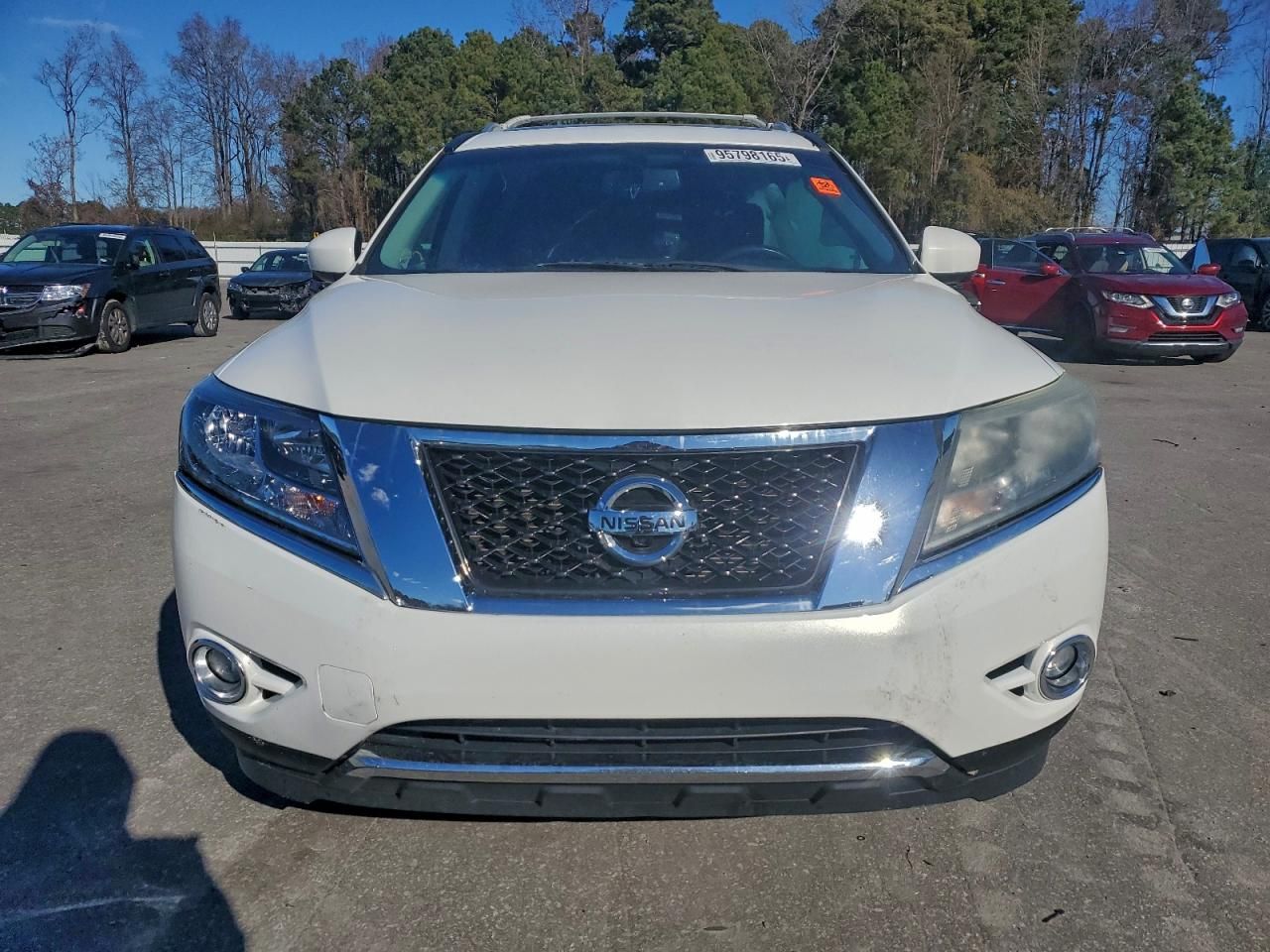 2014 Nissan Pathfinder s