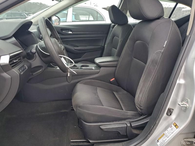 2022 Nissan Altima s