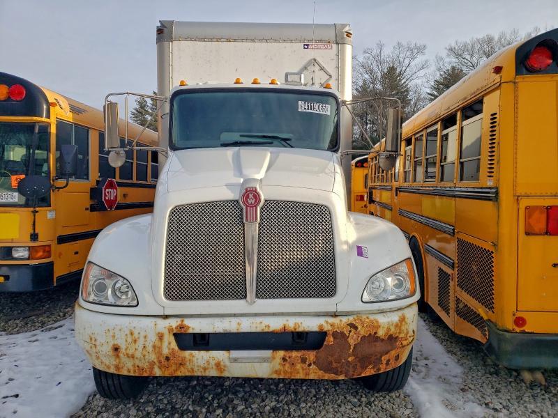 2016 Kenworth T370 BOX Truck