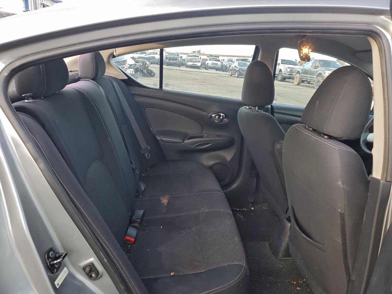 2014 Nissan Versa s
