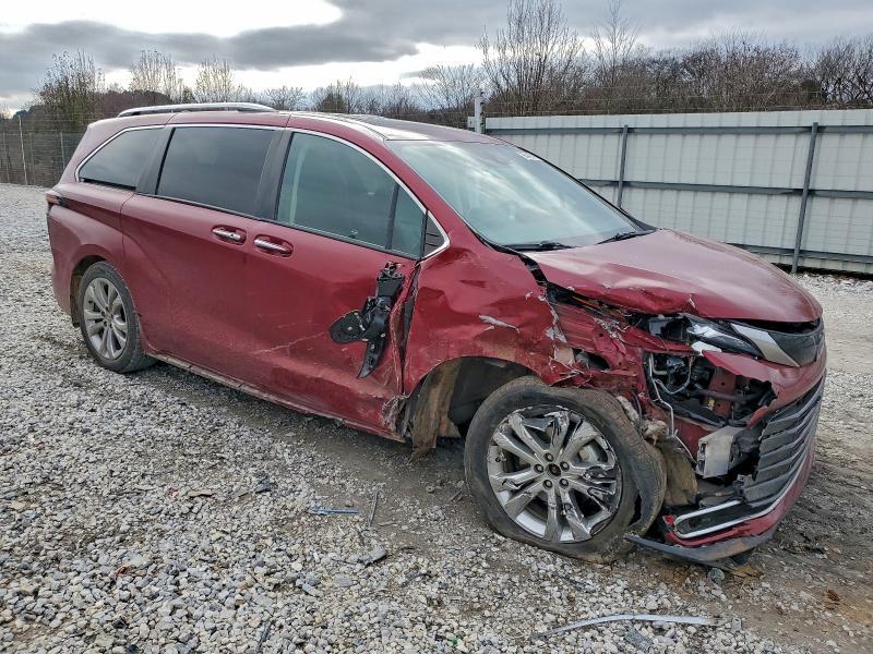 2023 Toyota Sienna Limited