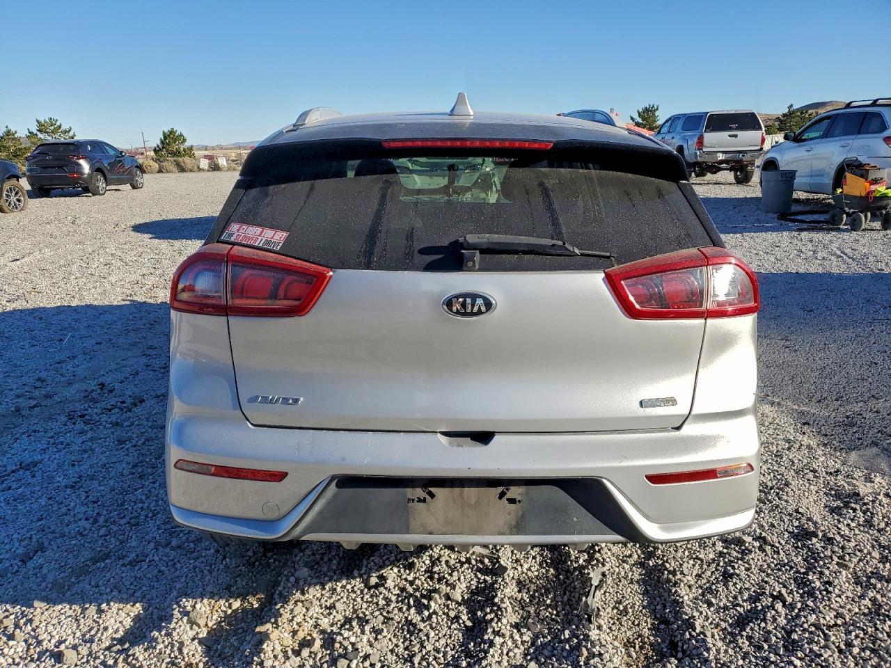 2017 KIA Niro fe