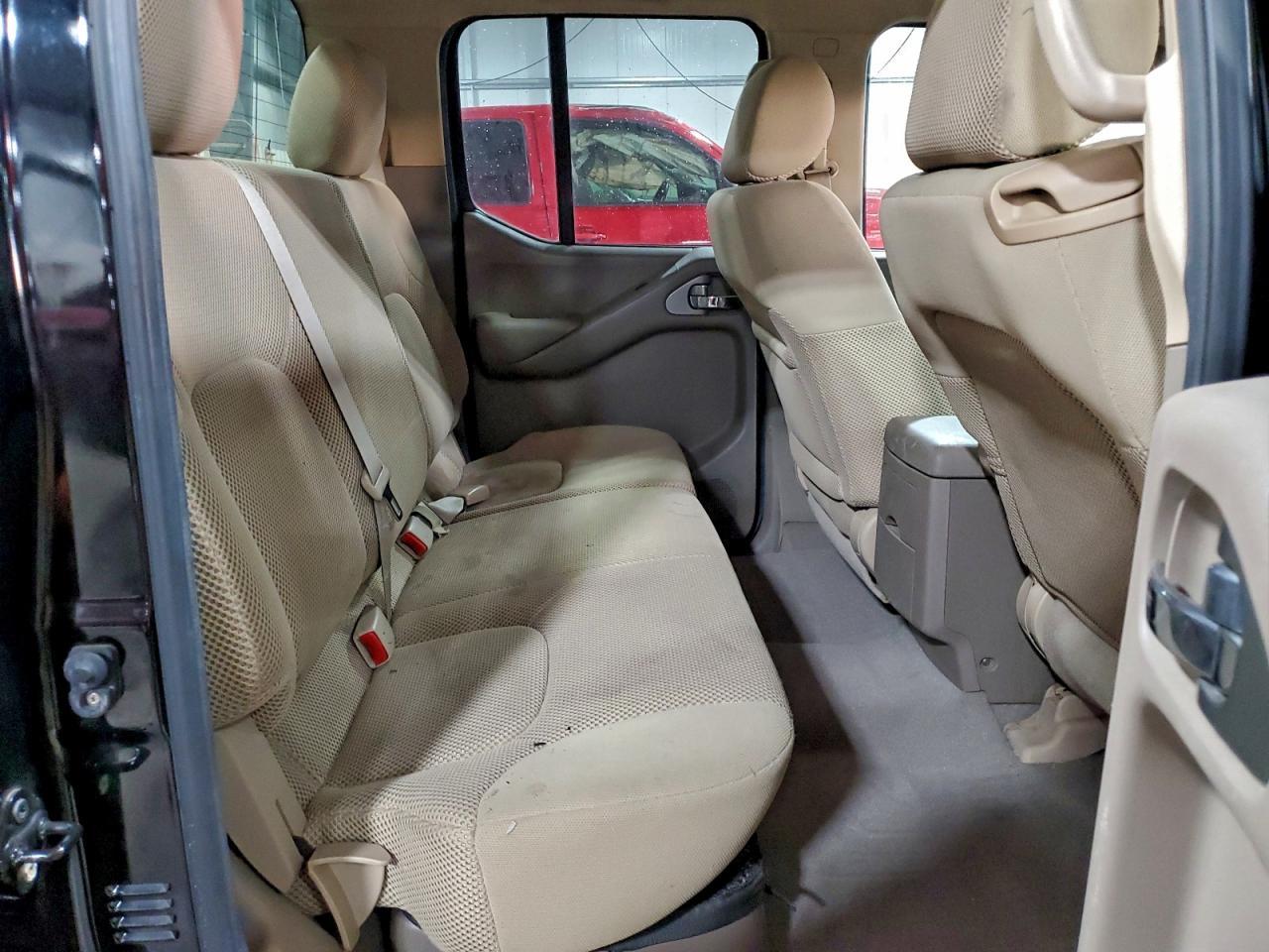 2008 Nissan Frontier Crew cab le