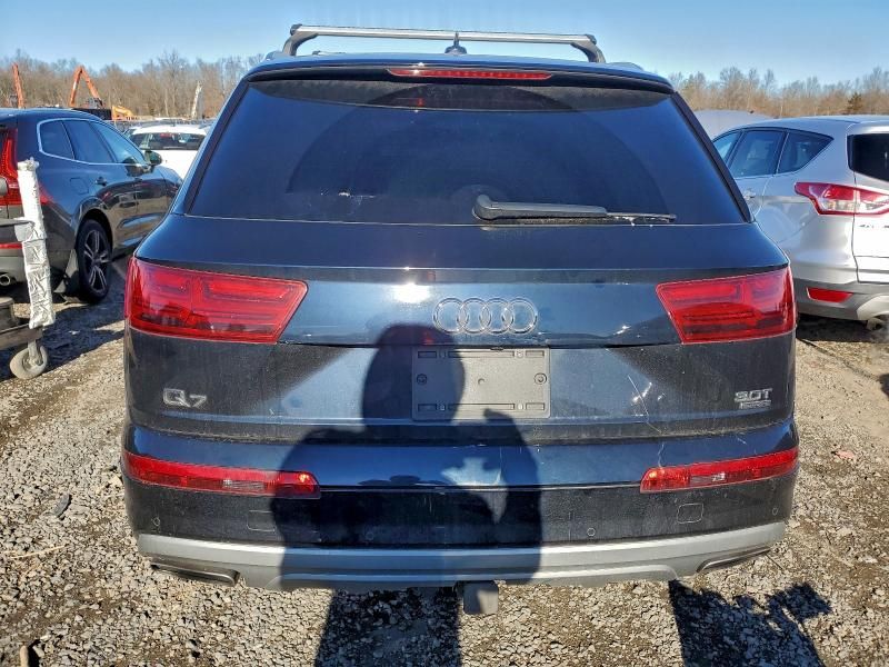 2018 Audi Q7 Premium Plus