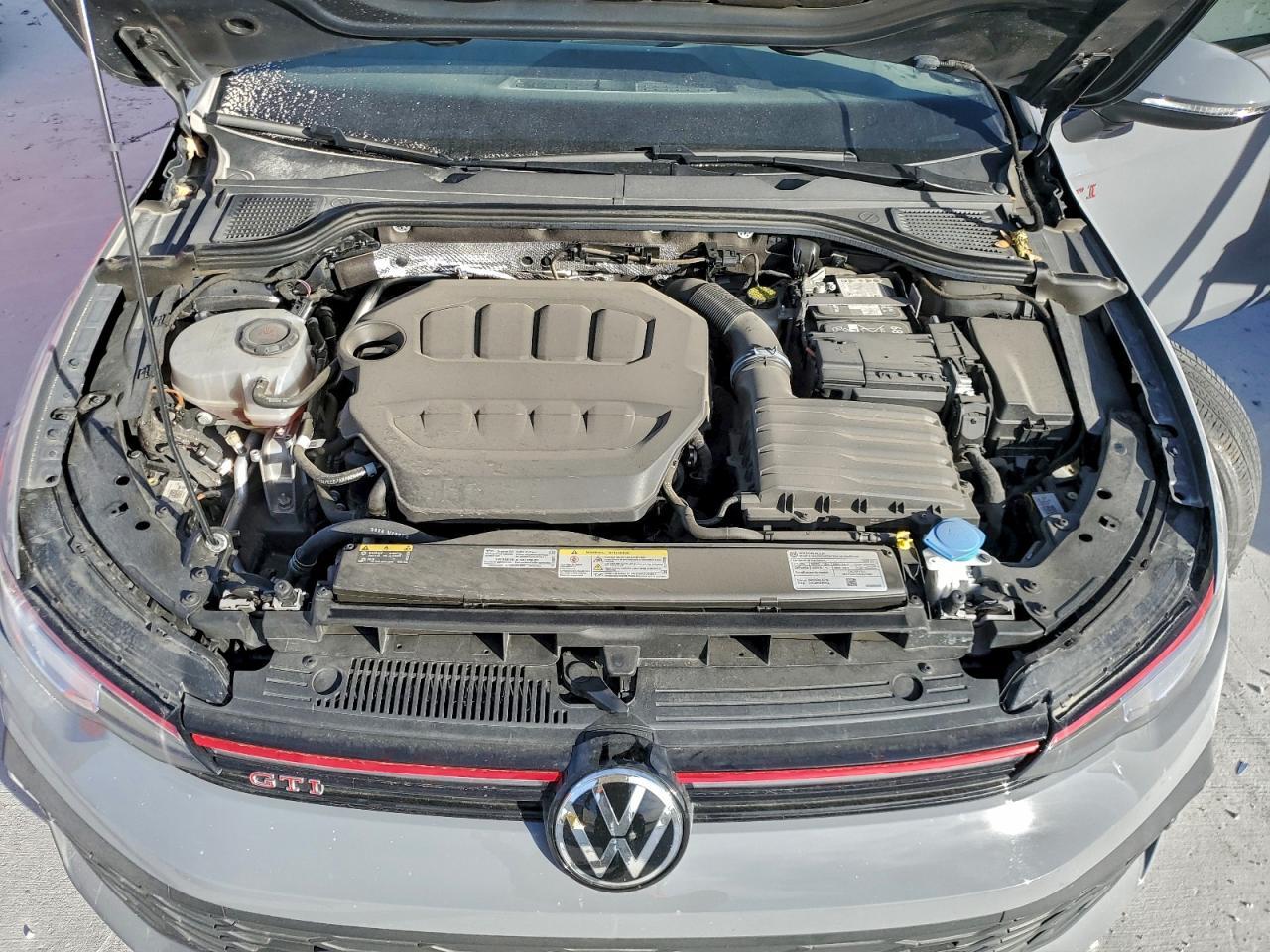 2025 Volkswagen Gti se