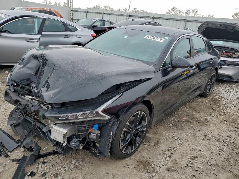 2022 KIA K5 gt Line
