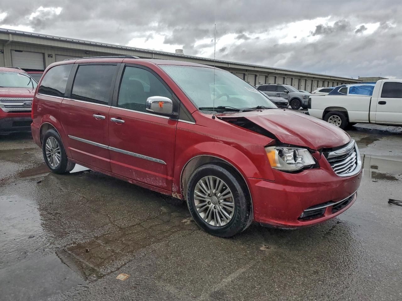 2014 Chrysler Town & Country Touring l