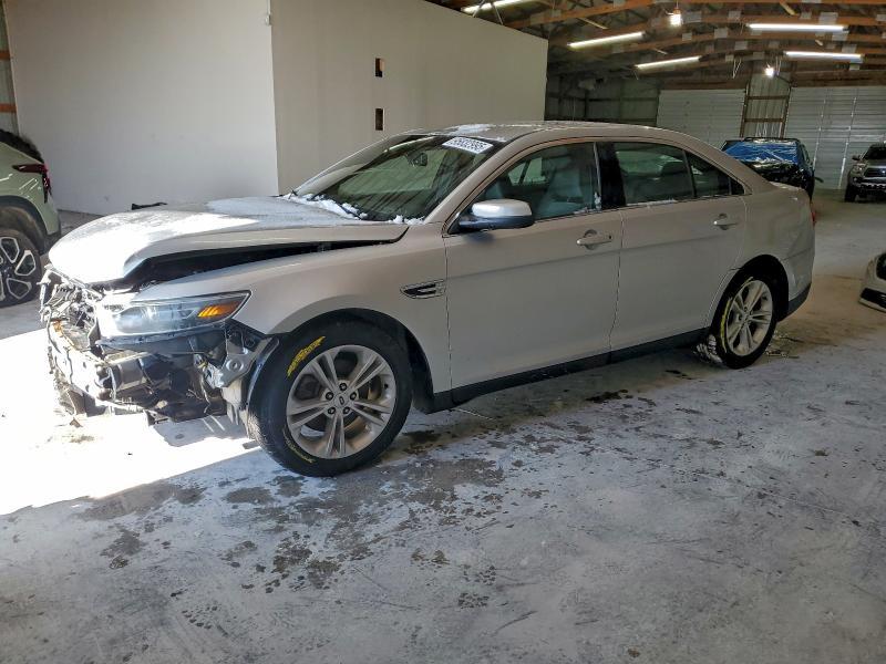2017 Ford Taurus sel