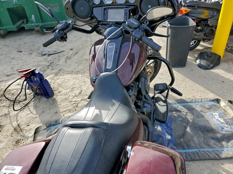 2018 Harley-Davidson Flhxs Street Glide Special