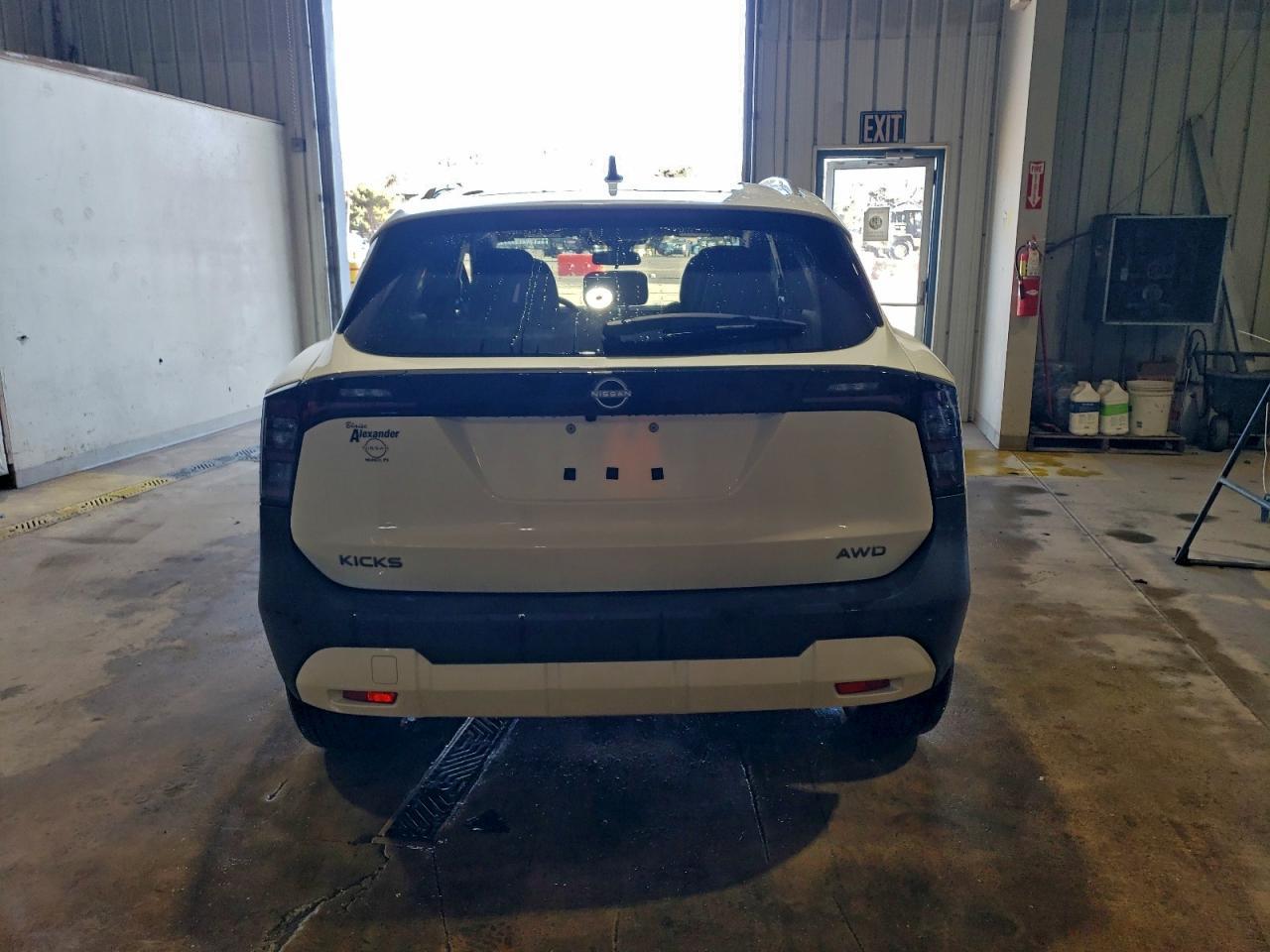 2026 Nissan Kicks sv