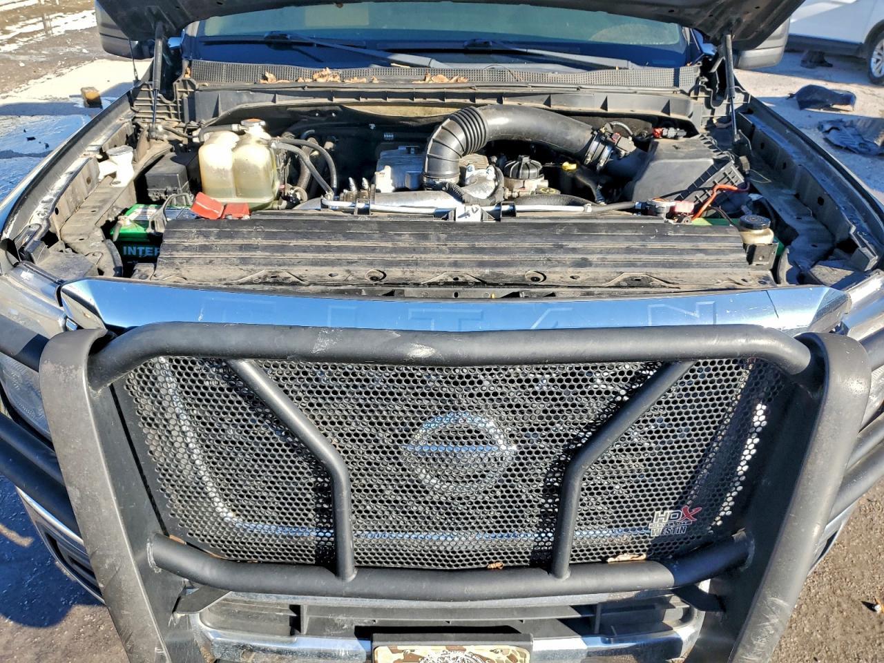 2017 Nissan Titan xd s