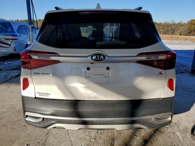 2021 KIA Seltos s