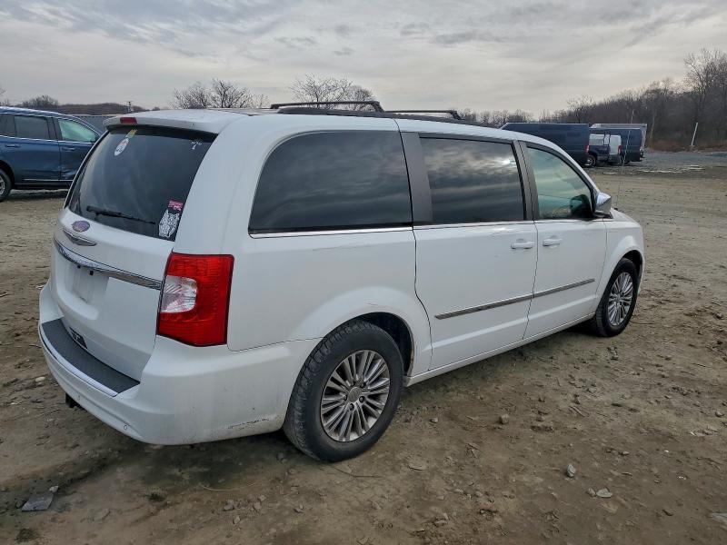 2015 Chrysler Town & Country Touring l