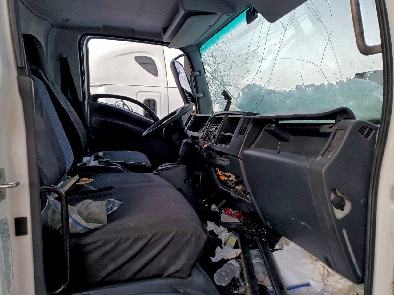 2023 Isuzu NPR HD BOX Truck