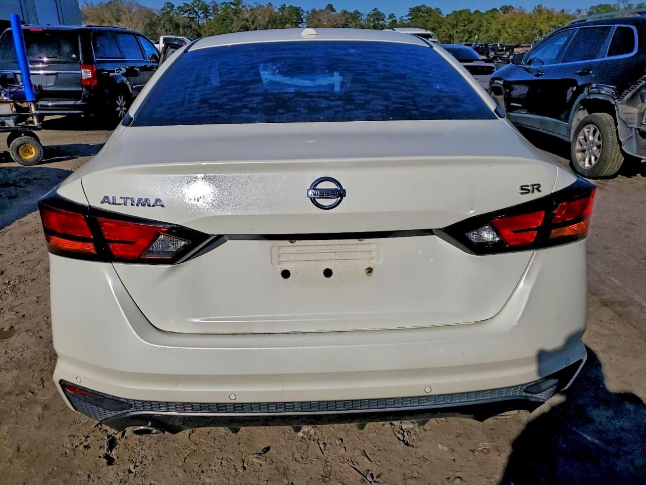 2020 Nissan Altima sr