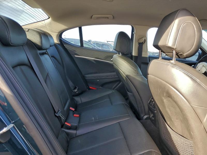 2022 Genesis G70 Base