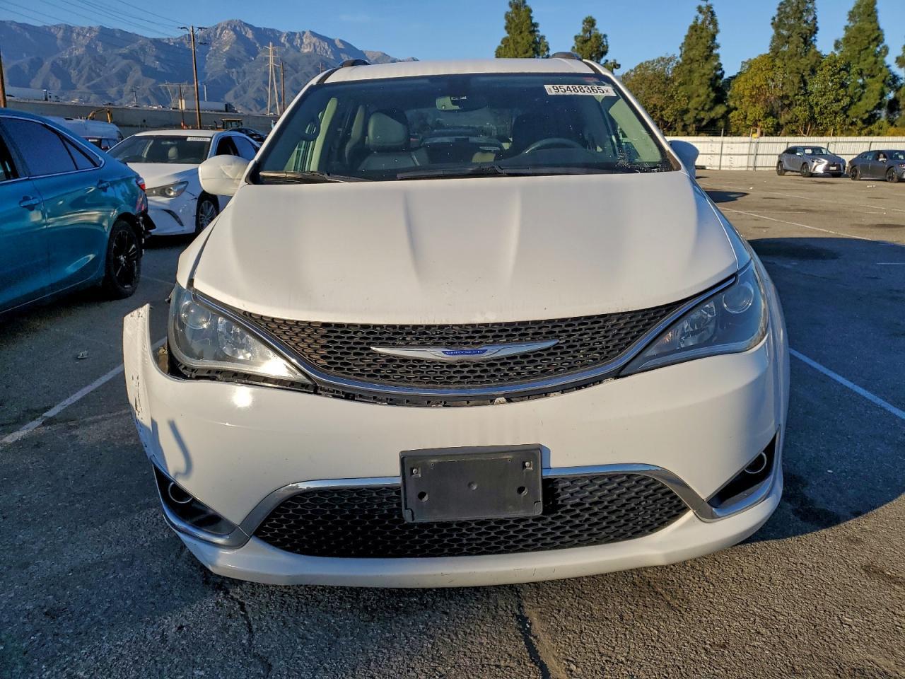 2019 Chrysler Pacifica Touring l