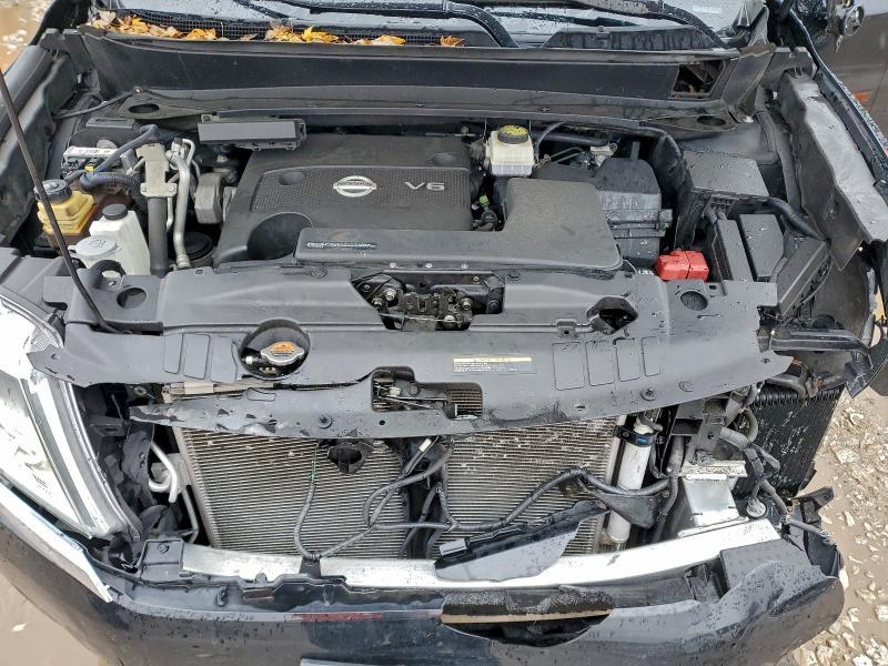 2014 Nissan Pathfinder s